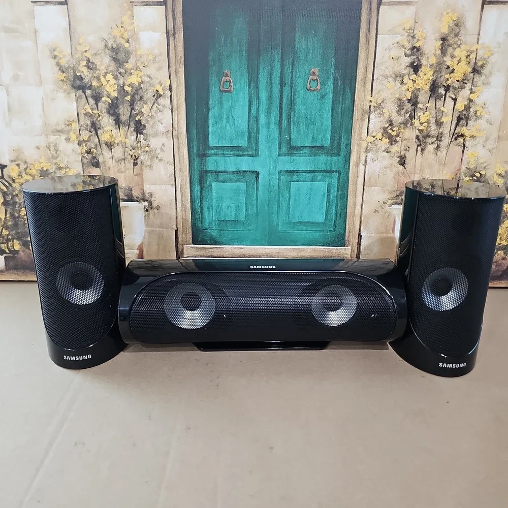 Samsung PS-JS2-1 Center Speaker Surround Sound System 27066‎